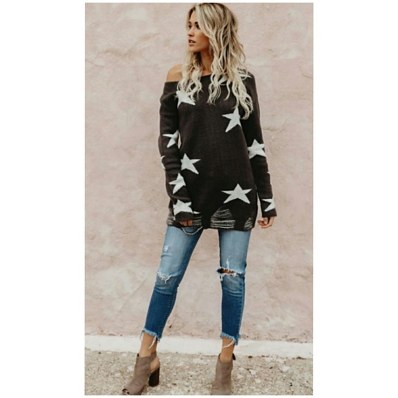 Last medium one..Off shoulder star sweater - Picture 3 of 8